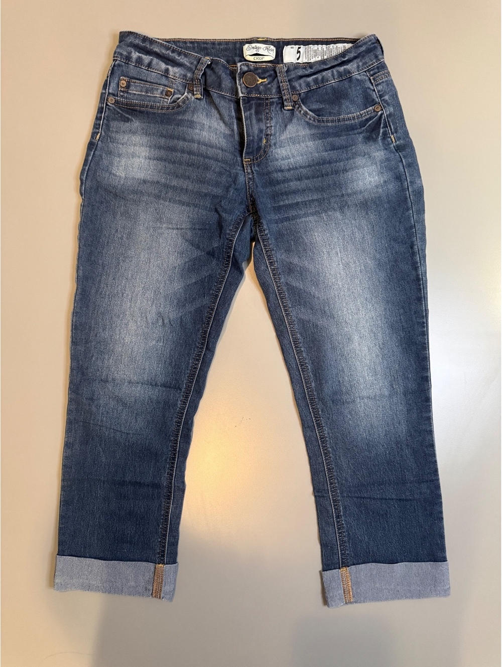 Indigo Rein Crop Jeans Size 5 with Rolled Cuffs and Faded Detailing